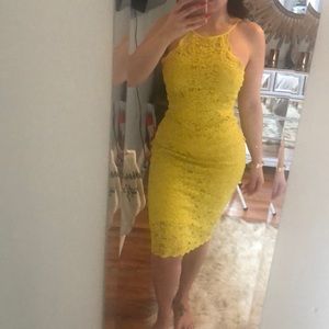 New with tags yellow lace Zara Halter Dress 👗